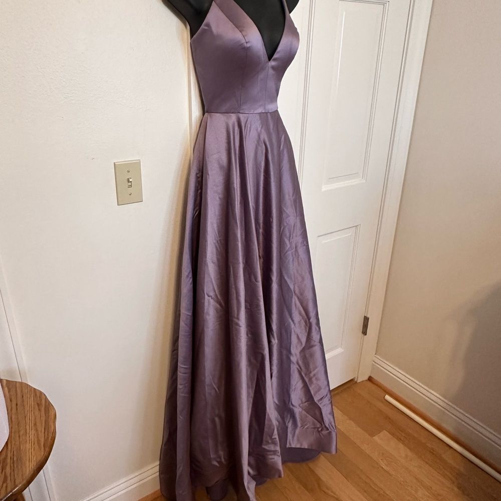 La Femme Lavender/Gray  Spaghetti Strap V Neck Dress Size 4 NWT - Picture 13 of 14
